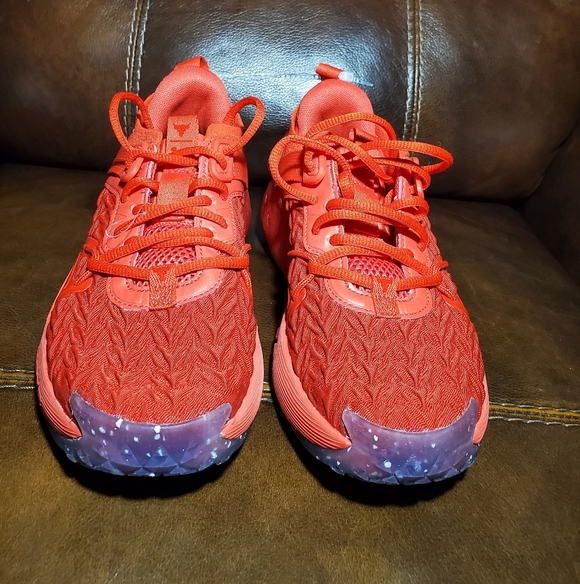 New Under Armour Project Rock 6 Holiday Triple All Red size 7.5 - Picture 2 of 7